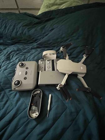 Продам Дрон DJI mini 2se Fly more combo