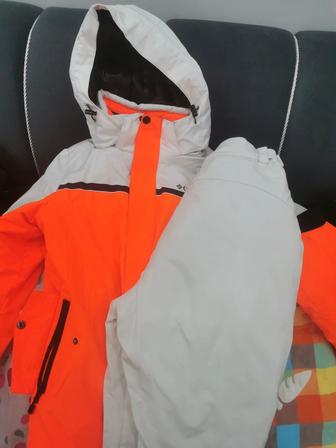 Женский лыжный костюм