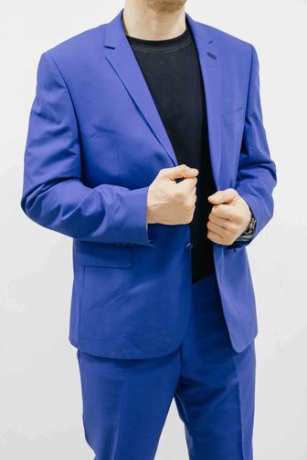 Костюм мужской новый