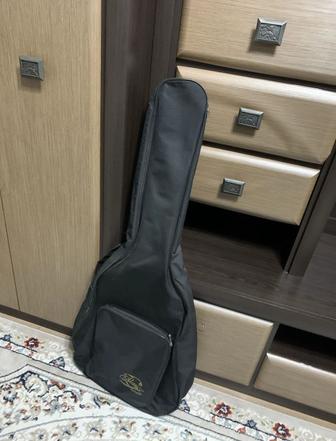 Чехол от гитары