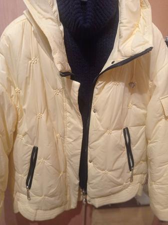 Куртка женская , на синтепоне