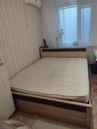 Продается двуспальная кровать