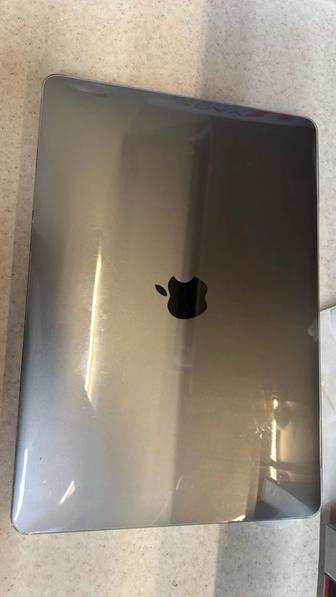 Срочно продам MacBook Air 13 2020