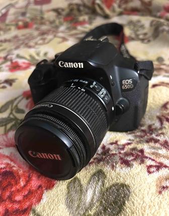 Canon EOS 650D плюс Штатив и Сумка