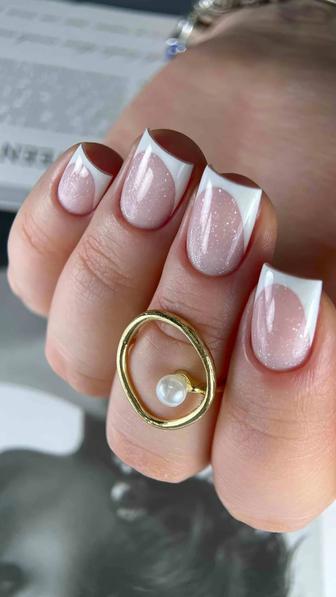 ИЩУ МОДЕЛЕЙ НА МАНИКЮР