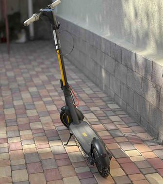 Электросамокат Ninebot Max G30