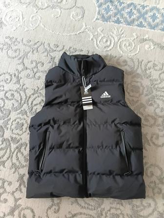 Адидас без рукавка