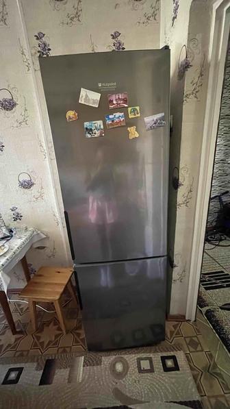 Продаю холодильник