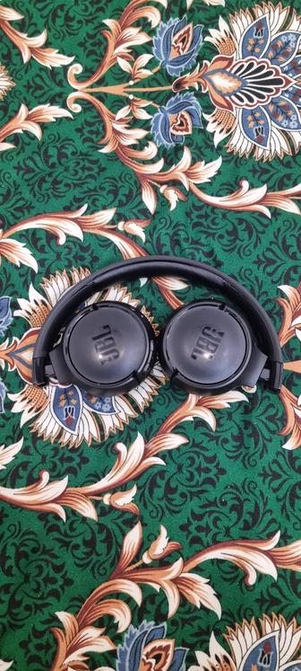 JBL TUNE 520BT