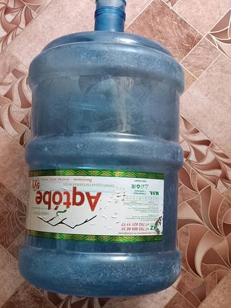 Продам бутыли для воды 18.9л