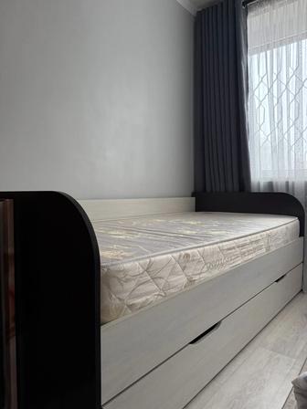 Односпальная кровать