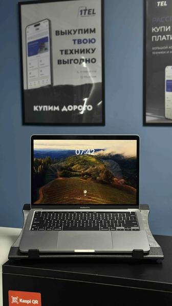 MacBook Pro 13 M2