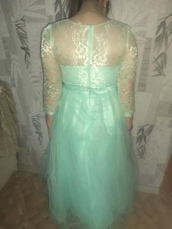 Продам платье для девочки