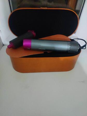 Продаю фен Dyson Airwrap.
