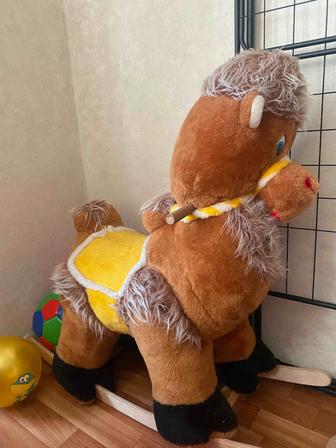 Продам детскую качалку