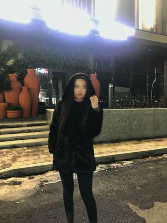 Продается шуба с капюшоном, размер 42-44