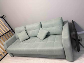 Срочно продам диван