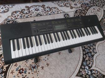 Продам синтезатор Casio