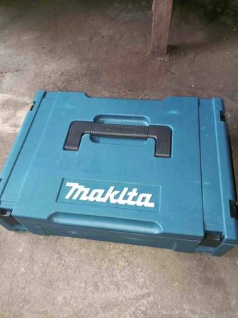 Продам комплект аккумуляторного инструмента Makita (5 инструментов)