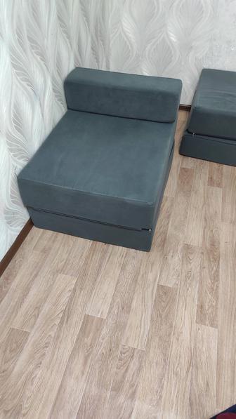 Продам 2 кресла бескаркасные