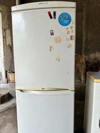 продам холодильник б/у