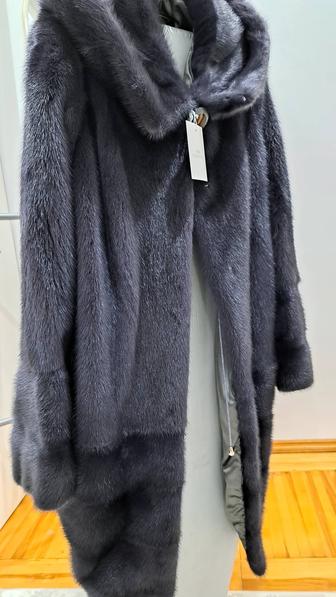 Шуба норковая новая состояние отличное. Свободный крой.