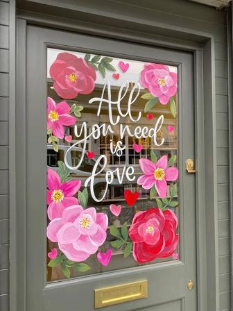 Атырау Оформим витрину к 8 Марта так, что все будут заходить!