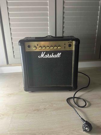 Комбо усилитель Marshall MG15CFR 40 ватт