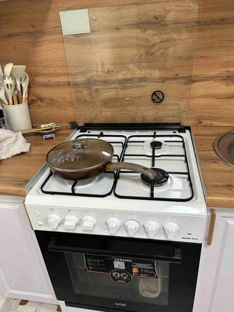 Продам газ плиту