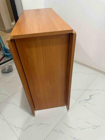 Стол книжный