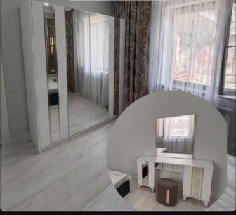 Продам спальный гарнитур