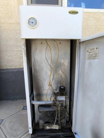 Продается напольный газовый котел