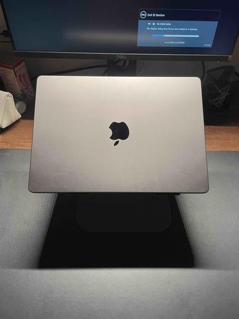 MacBook Pro M2 Pro 2023 14 inch 512 GB