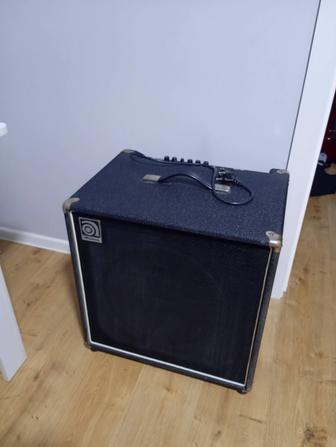 Ampeg 115BA басовый комбо усилитель