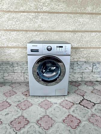 Продам стиральную машинку