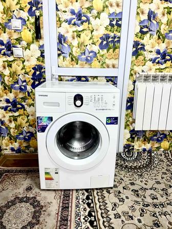 Продам стиральную машинку