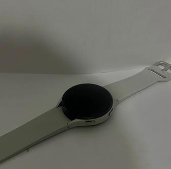 Samsung Galaxy Watch 4 (SM-R870N)