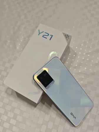 Мобильный телефон Vivo Y21