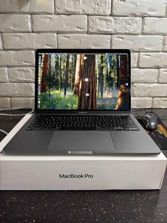 MacBook 13 pro M1