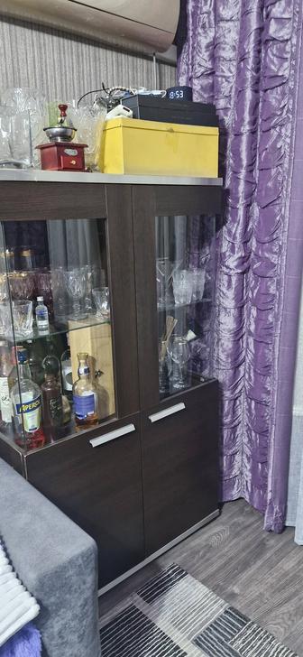 Продам шкаф для посуды