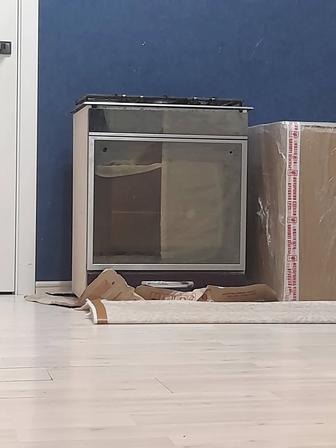 Продам газовую плиту с духовкой.