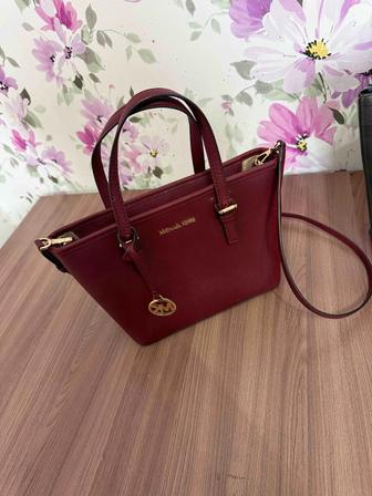 Продам сумка оригинал