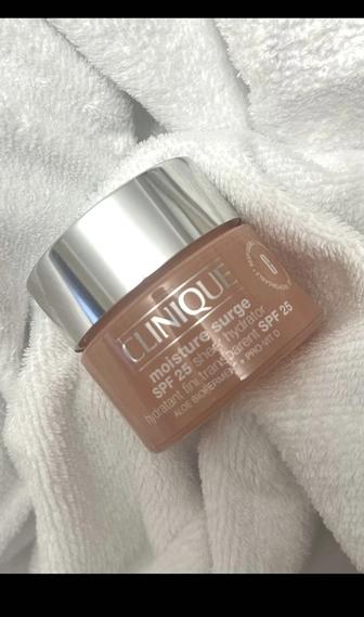 Продам крем для лица с СПФ Clinique