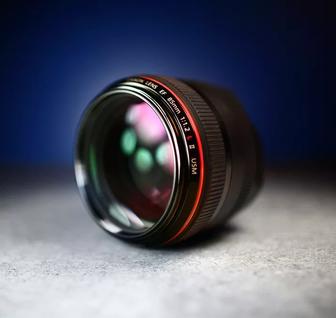 Canon 85mm f/1.2L II USM Lens