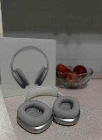 Наушники Apple AirPods Max серебристый