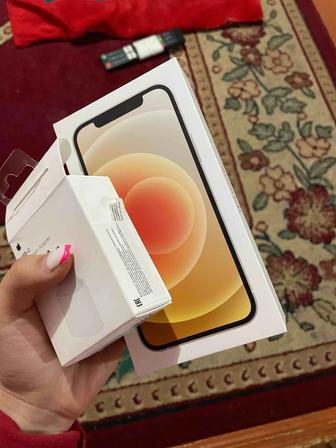 Айфон 12,128гб,