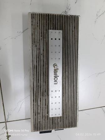Продам усилок Clarion
