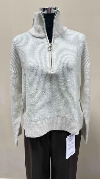 Джемпер шерстяной