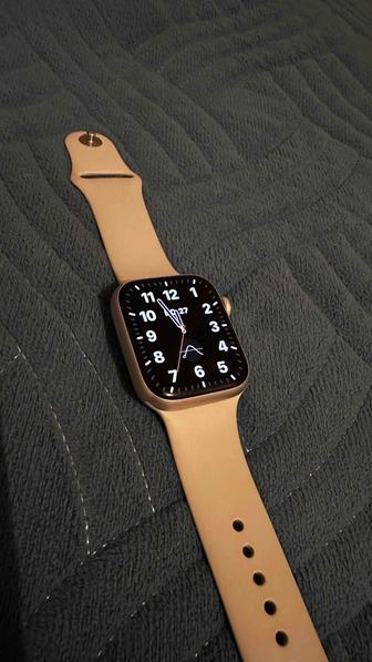 Apple watch 7 45mm Starlight Aluminium