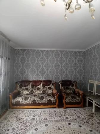 Диван и два кресла